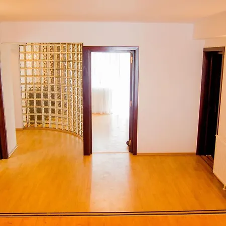 Daire Vila With Balcony And Parking 1