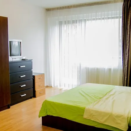 Vila With Balcony And Parking 1