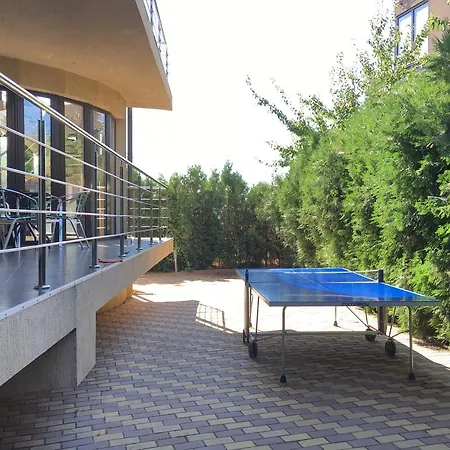 Daire Vila With Balcony And Parking 1