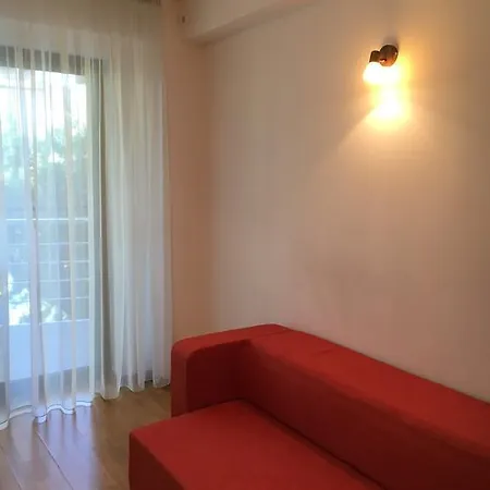 Vila With Balcony And Parking 1