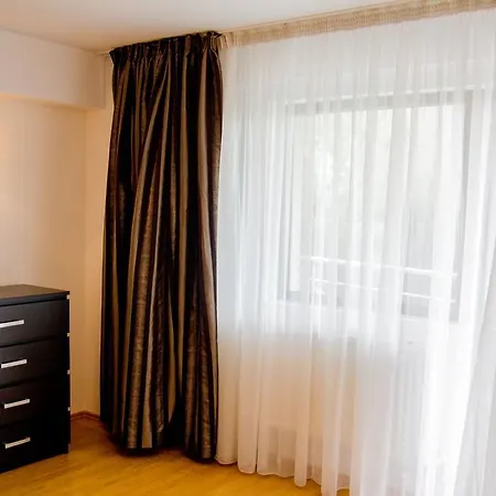 Vila With Balcony And Parking 1
